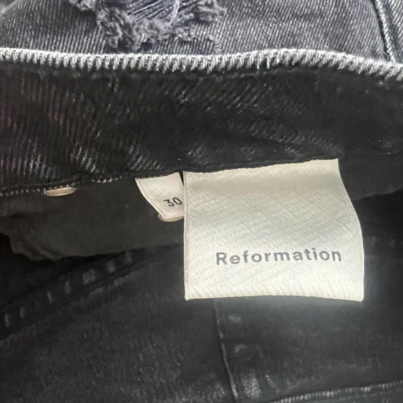 Reformation Black Distressed Denim Jeans Cut-Off Shorts‎ Size US 30 - Picture 10 of 11